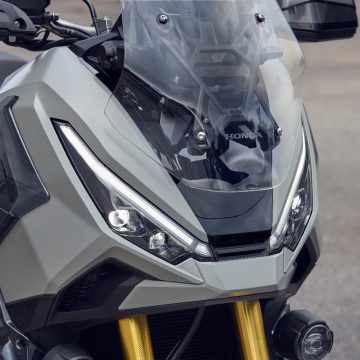 25YM Honda X-ADV