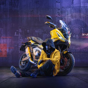 25YM Honda X-ADV