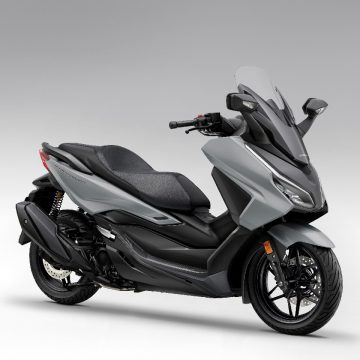 25YM Honda Forza 350