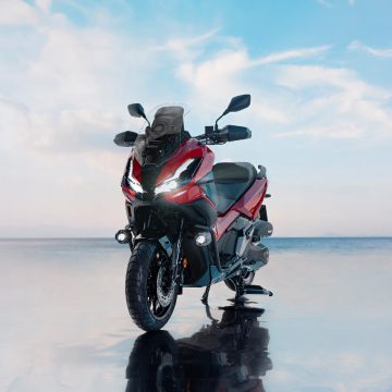 25YM Honda ADV350