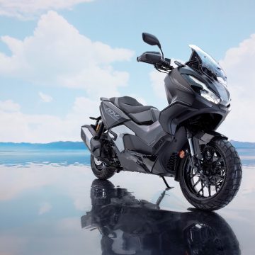 25YM Honda ADV350