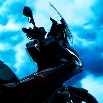 25YM Honda ADV350