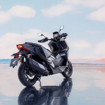 25YM Honda ADV350