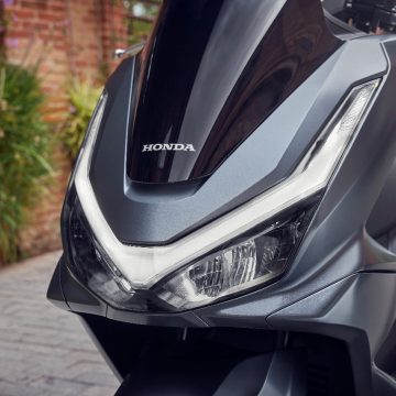 25YM Honda PCX125