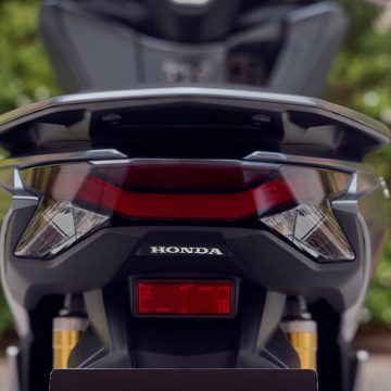 25YM Honda PCX125