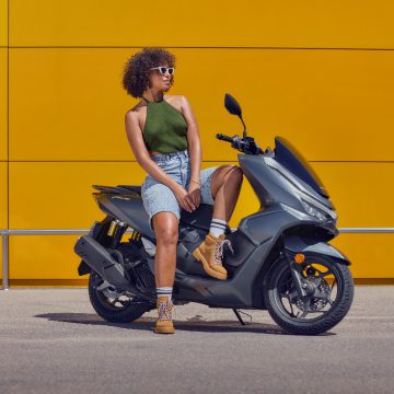 25YM Honda PCX125