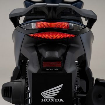 25YM Honda SH350i