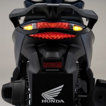 25YM Honda SH350i