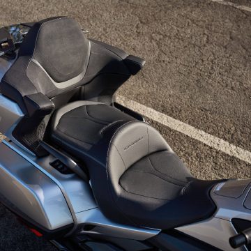 25YM HONDA GL1800 GOLD WING TOUR