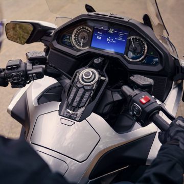 25YM HONDA GL1800 GOLD WING TOUR