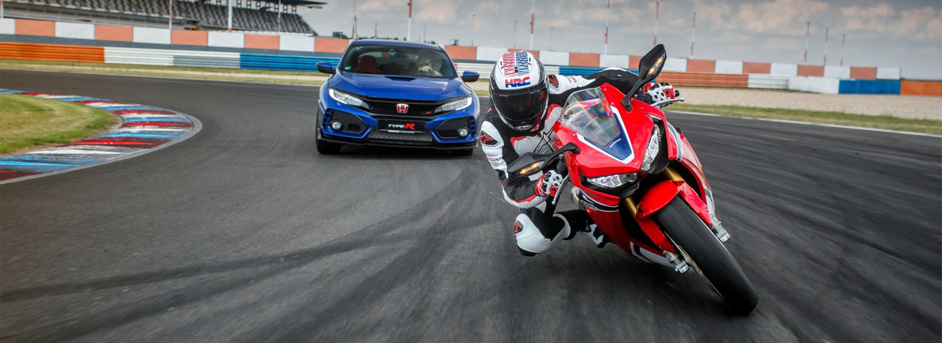 HONDA CELEBRATES 25 YEARS OF TYPE R AND FIREBLADE