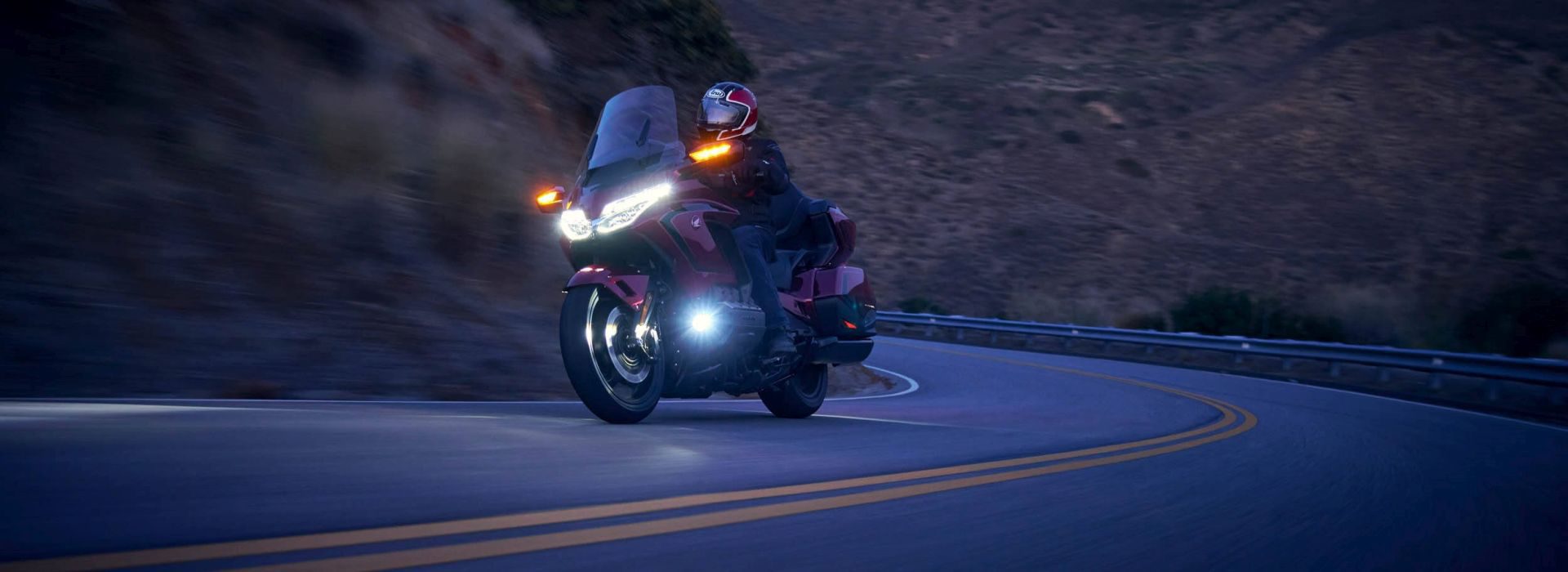 25YM HONDA GL1800 GOLD WING TOUR